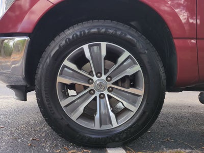 Nissan TITAN SL 2018