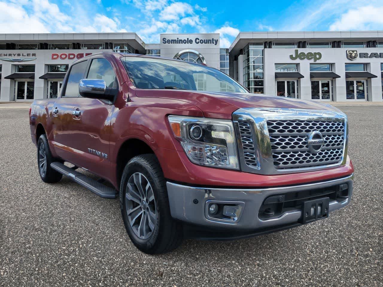Nissan TITAN SL 2018