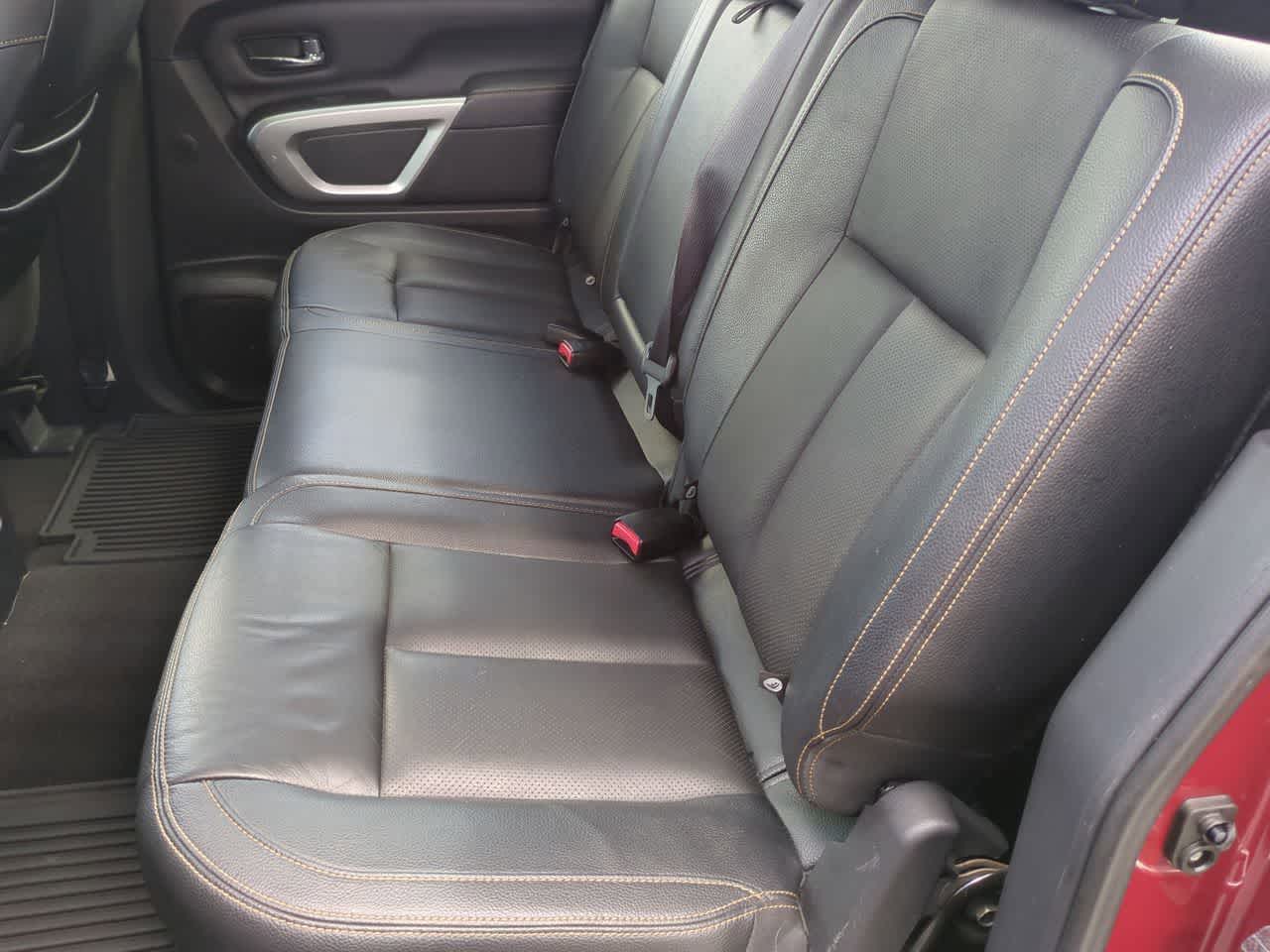 Nissan TITAN SL 2018