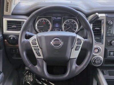 Nissan TITAN SL 2018