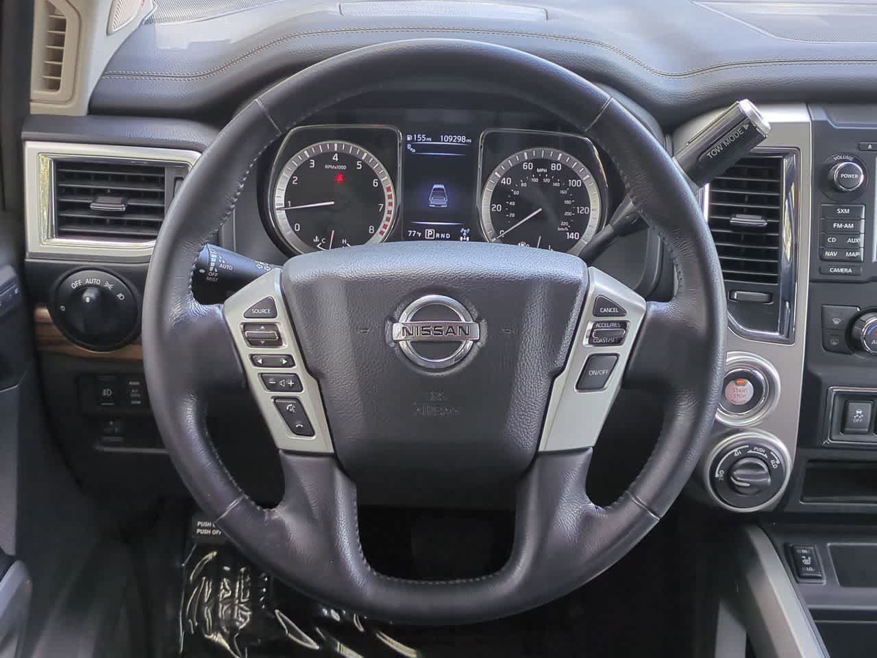 Nissan TITAN SL 2018