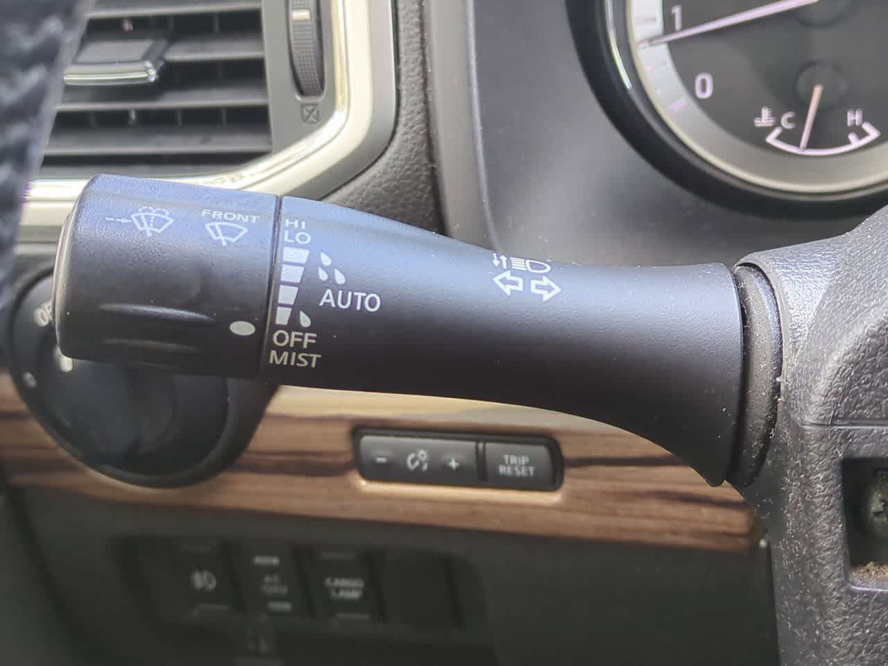 Nissan TITAN SL 2018