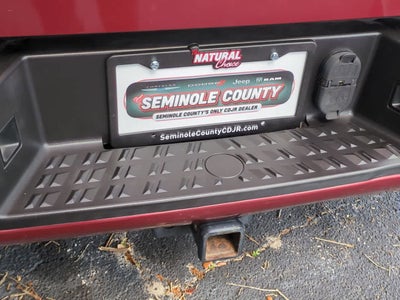 Nissan TITAN SL 2018