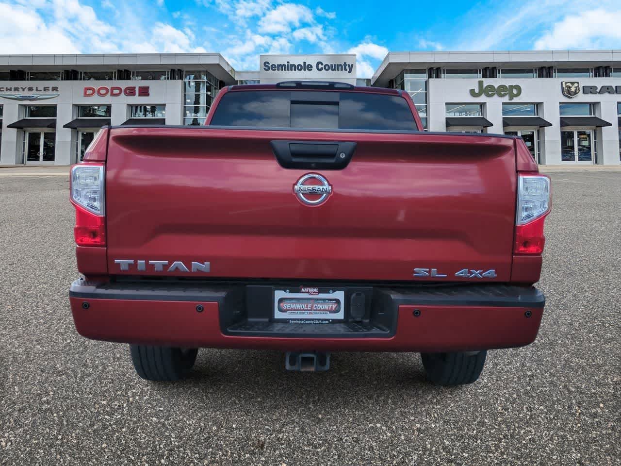 Nissan TITAN SL 2018