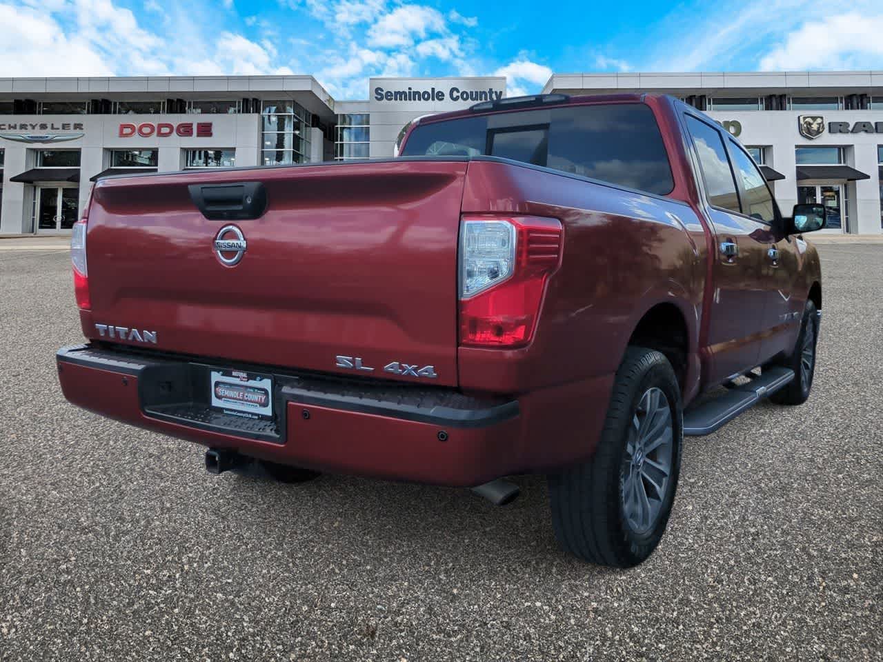 Nissan TITAN SL 2018