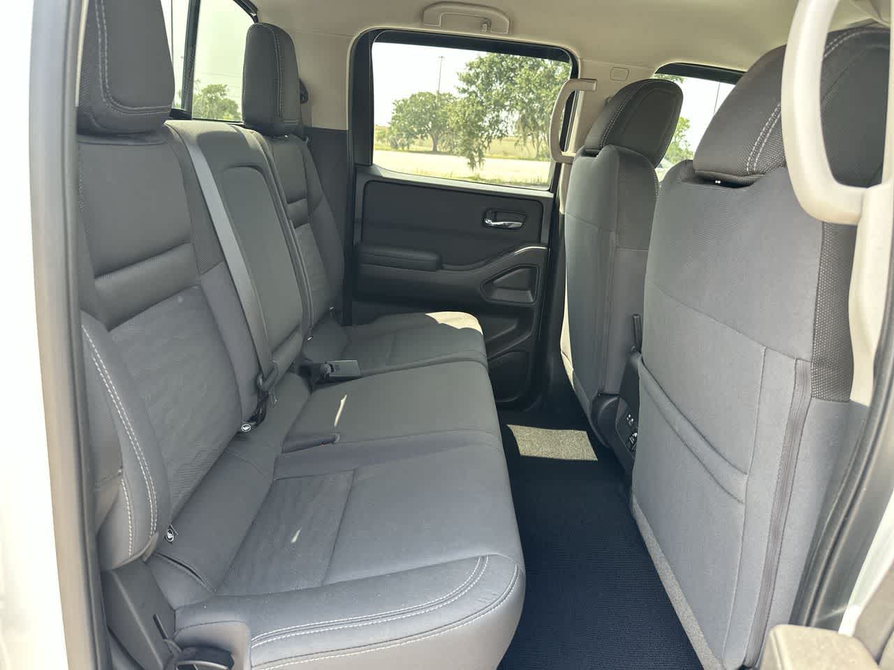 Nissan Frontier Crew Cab SV 4x2 de 2023