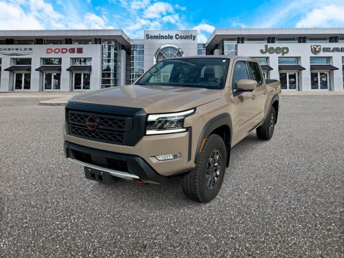 Nissan Frontier Crew Cab PRO-4X 4x4 de 2024