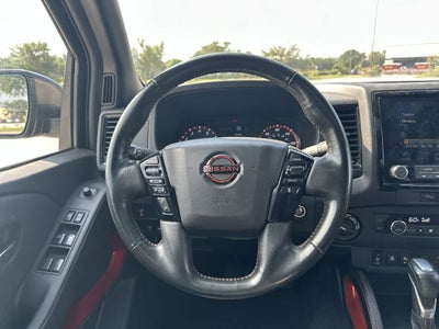 Nissan Frontier Crew Cab PRO-4X 4x4 de 2024