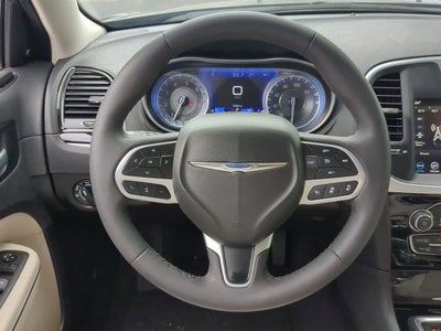 Chrysler 300 Touring 2023