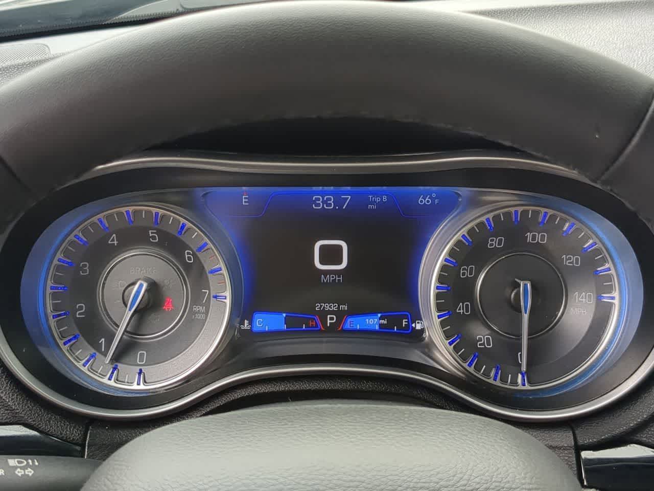 Chrysler 300 Touring 2023