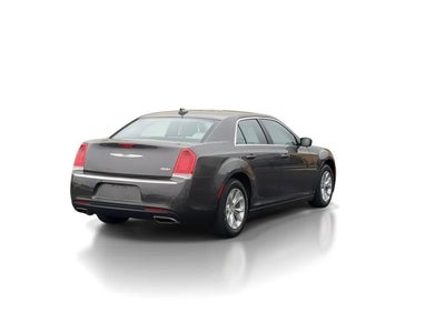 Chrysler 300 Touring 2023