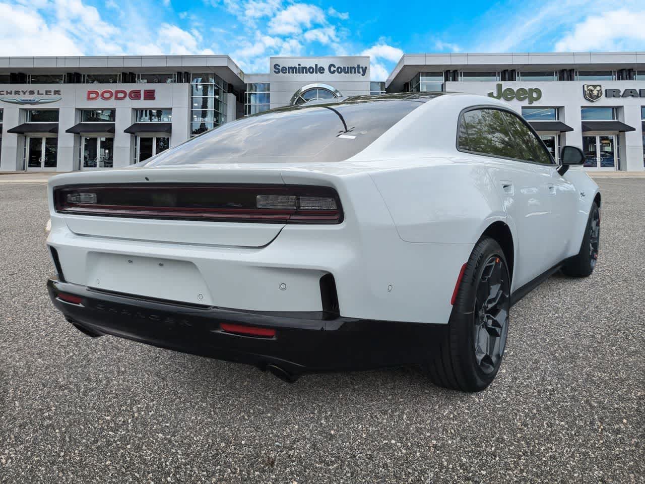 Dodge Charger CHARGER R/T de 4 puertas con tracción total (2026)