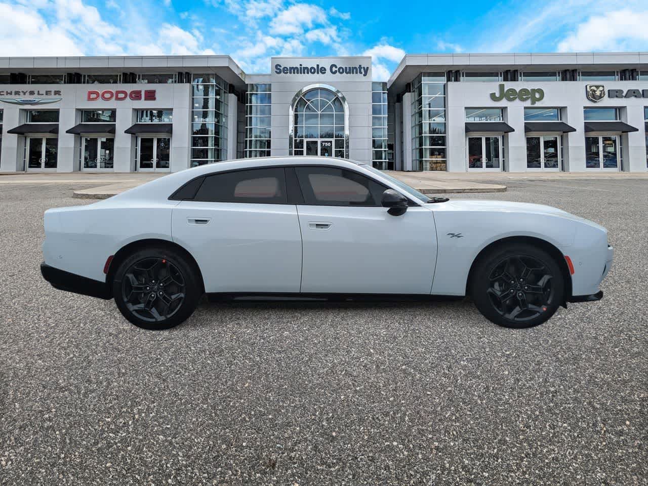 Dodge Charger CHARGER R/T de 4 puertas con tracción total (2026)