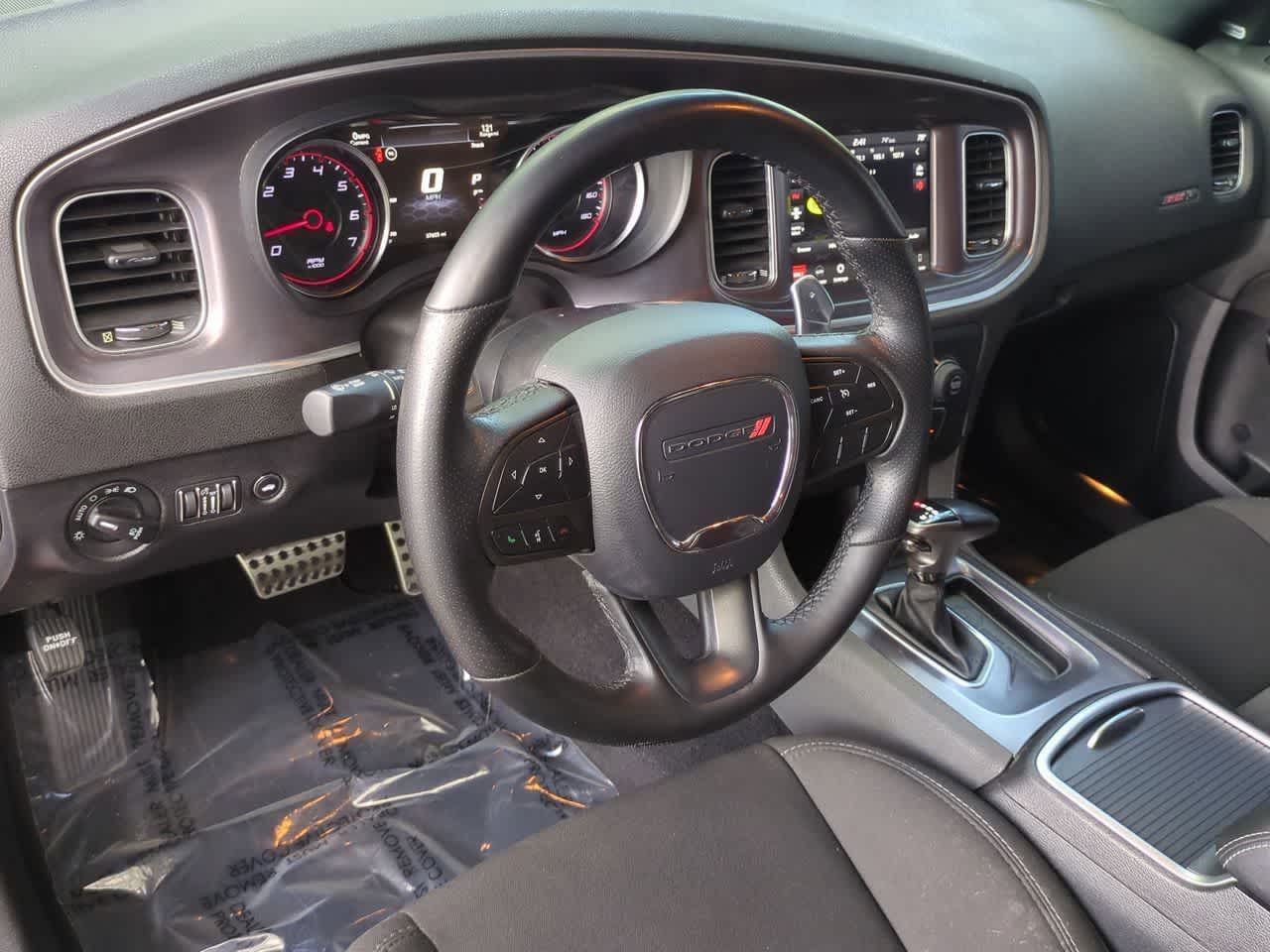 Dodge Charger Scat Pack de 2020 con tracción trasera
