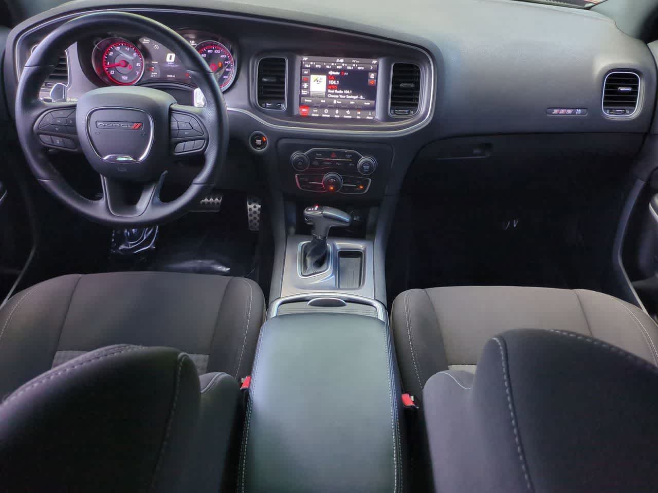 Dodge Charger Scat Pack de 2020 con tracción trasera