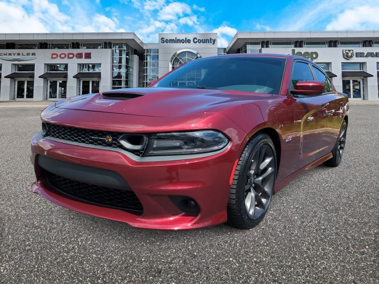 Dodge Charger Scat Pack de 2020 con tracción trasera