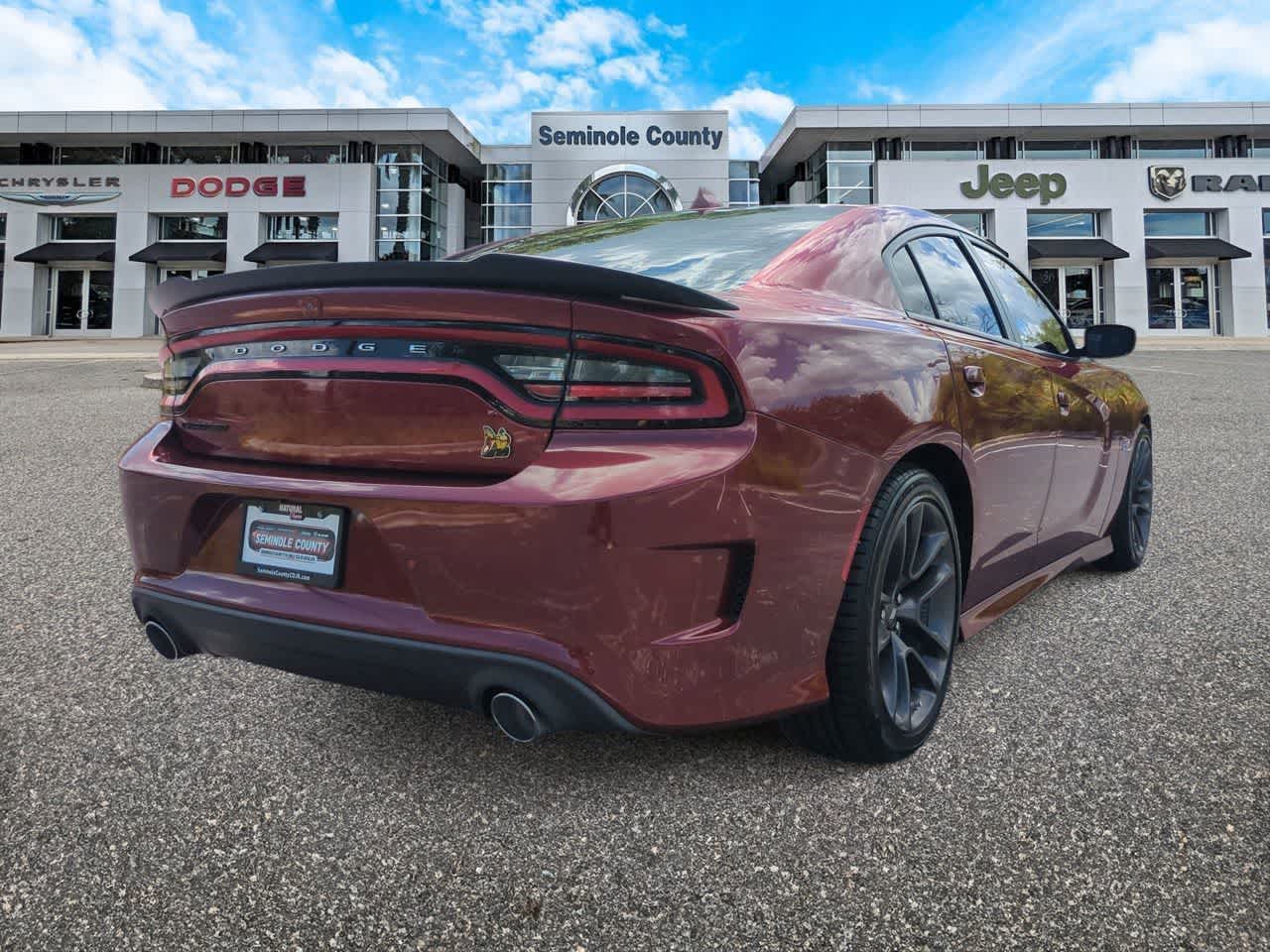 Dodge Charger Scat Pack de 2020 con tracción trasera