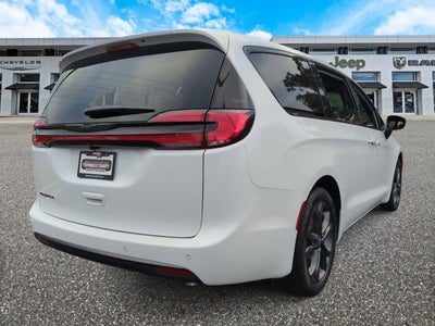 2026 Chrysler Pacifica PACIFICA SELECT