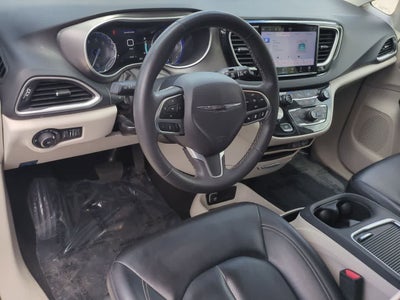 Chrysler Pacifica Touring L 2023