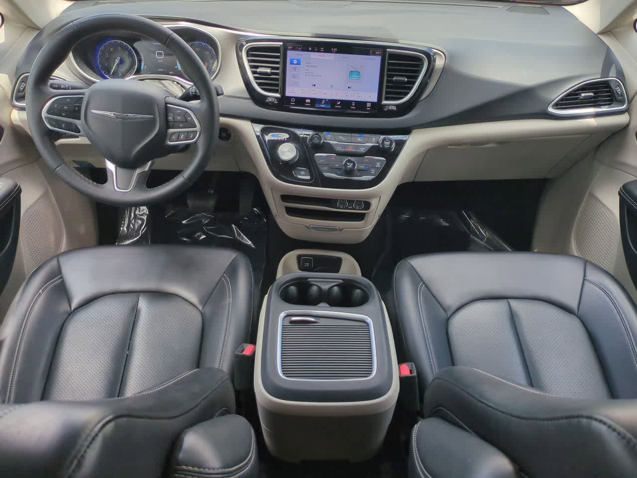 Chrysler Pacifica Touring L 2023