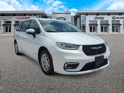 Chrysler Pacifica Touring L 2023