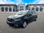 Chrysler Pacifica Touring L 2024
