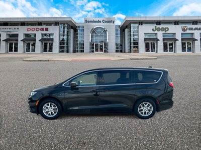 Chrysler Pacifica Touring L 2024