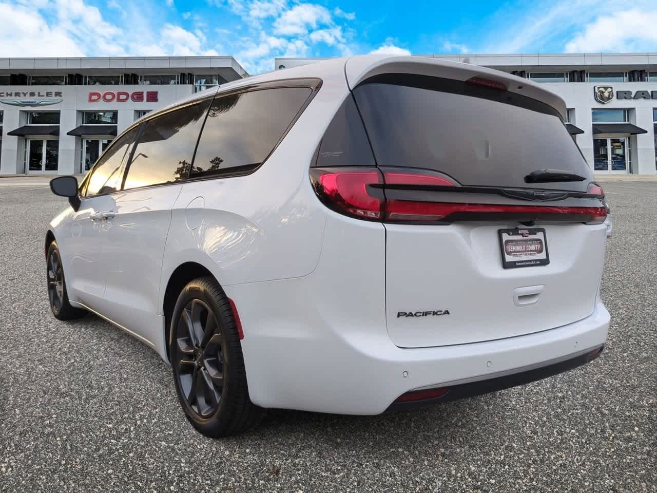 2026 Chrysler Pacifica PACIFICA SELECT