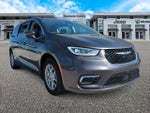 Chrysler Pacifica Touring L 2023
