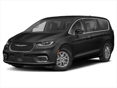 Chrysler Pacifica Touring L 2024