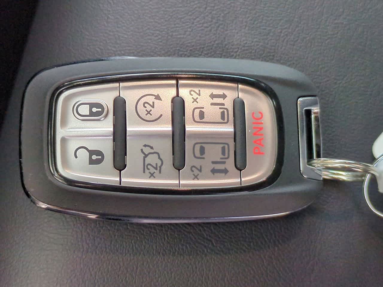 2026 Chrysler Voyager VOYAGER LX