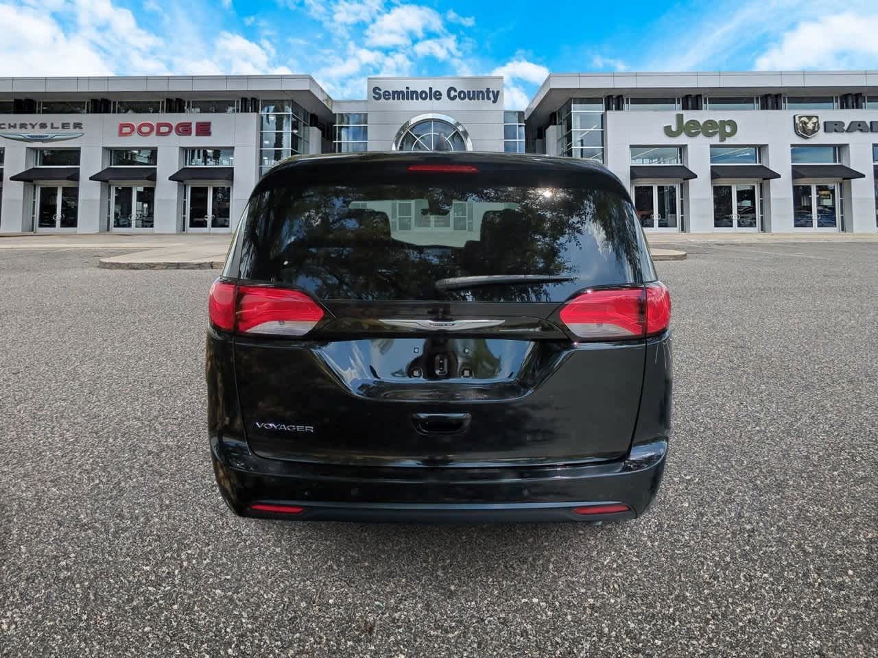 2026 Chrysler Voyager VOYAGER LX