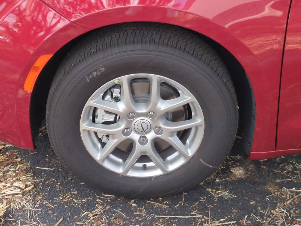 2026 Chrysler Voyager VOYAGER LX