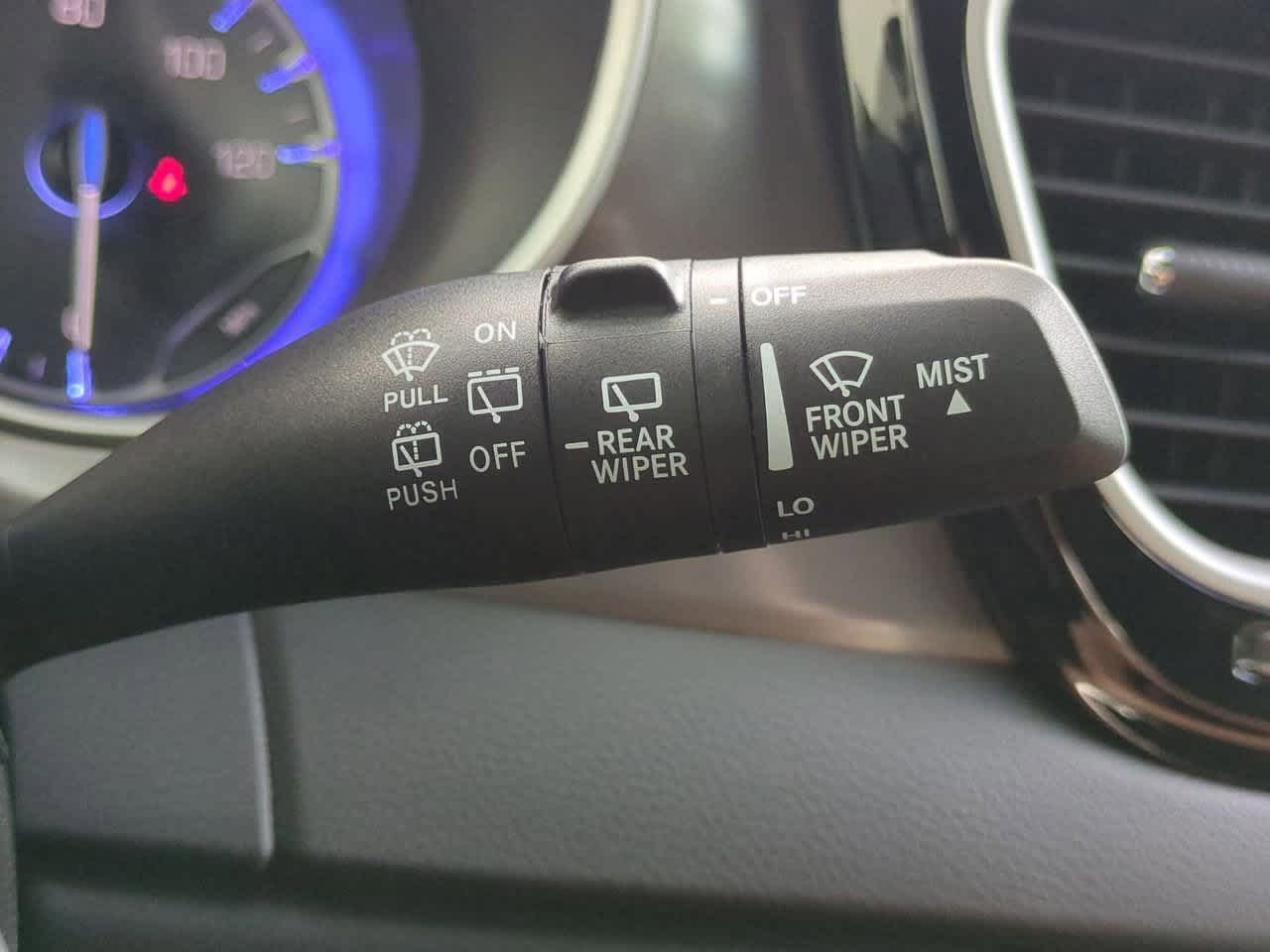 2026 Chrysler Voyager VOYAGER LX