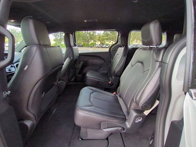 2026 Chrysler Voyager VOYAGER LX