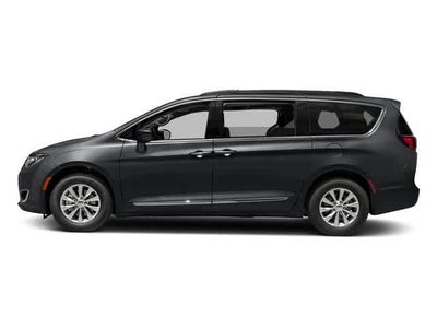 Chrysler Pacifica Limited 2017