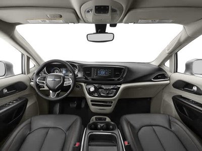 Chrysler Pacifica Limited 2017