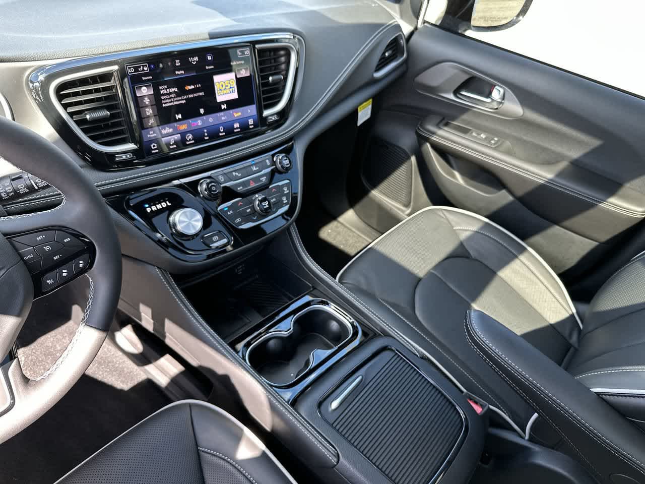 Chrysler Pacifica 2027 PACIFICA LIMITED