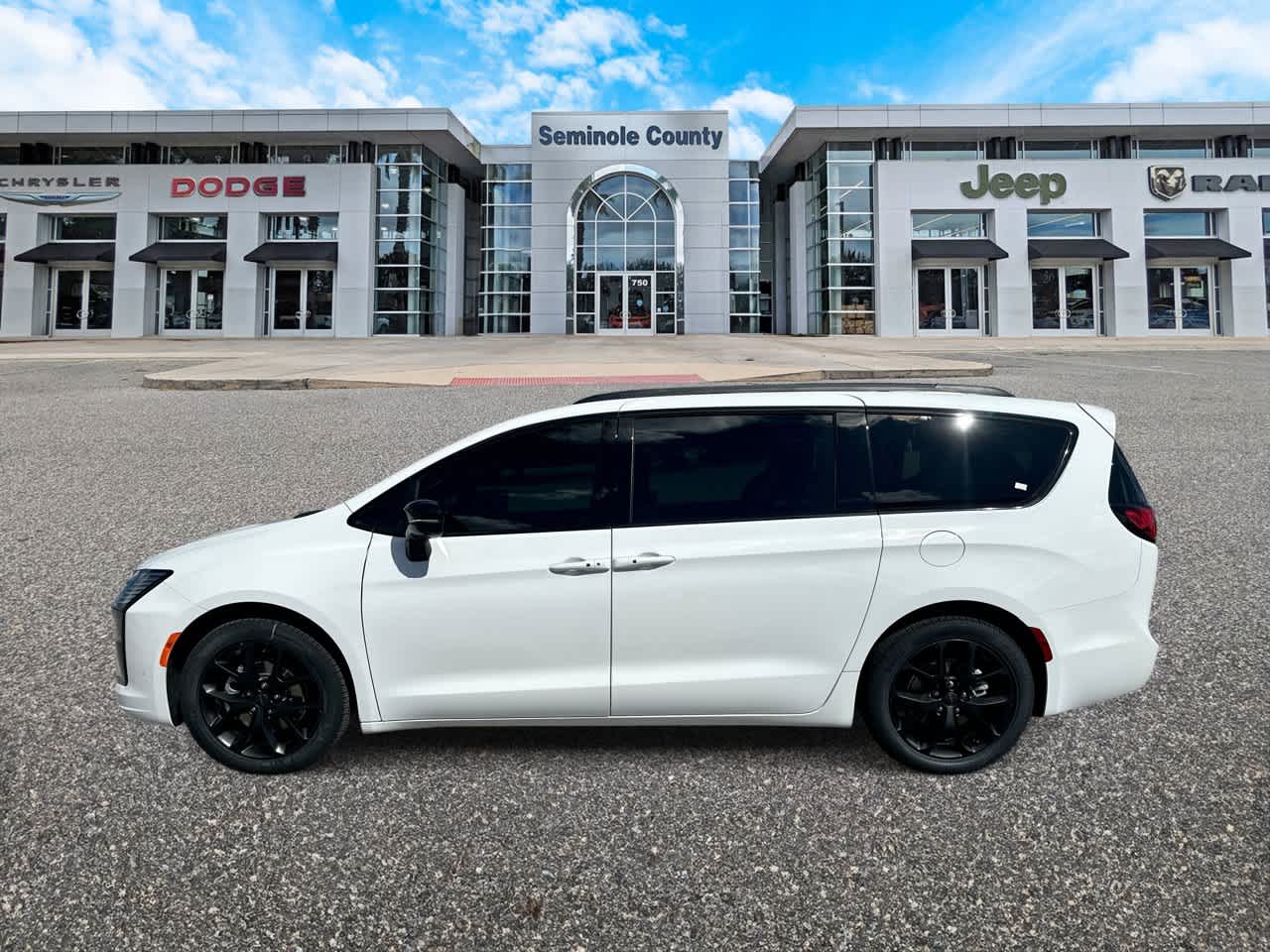 Chrysler Pacifica 2027 PACIFICA LIMITED