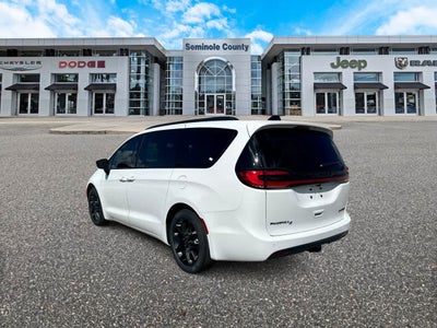 Chrysler Pacifica 2027 PACIFICA LIMITED