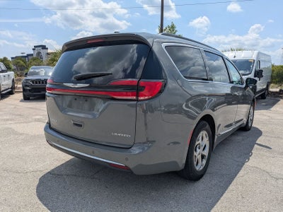 Chrysler Pacifica Limited 2023