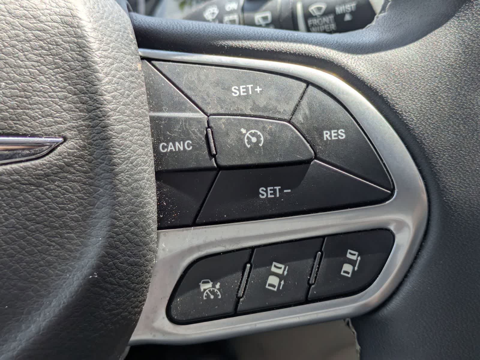 Chrysler Pacifica Limited 2023