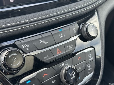 Chrysler Pacifica Hybrid Limited 2022