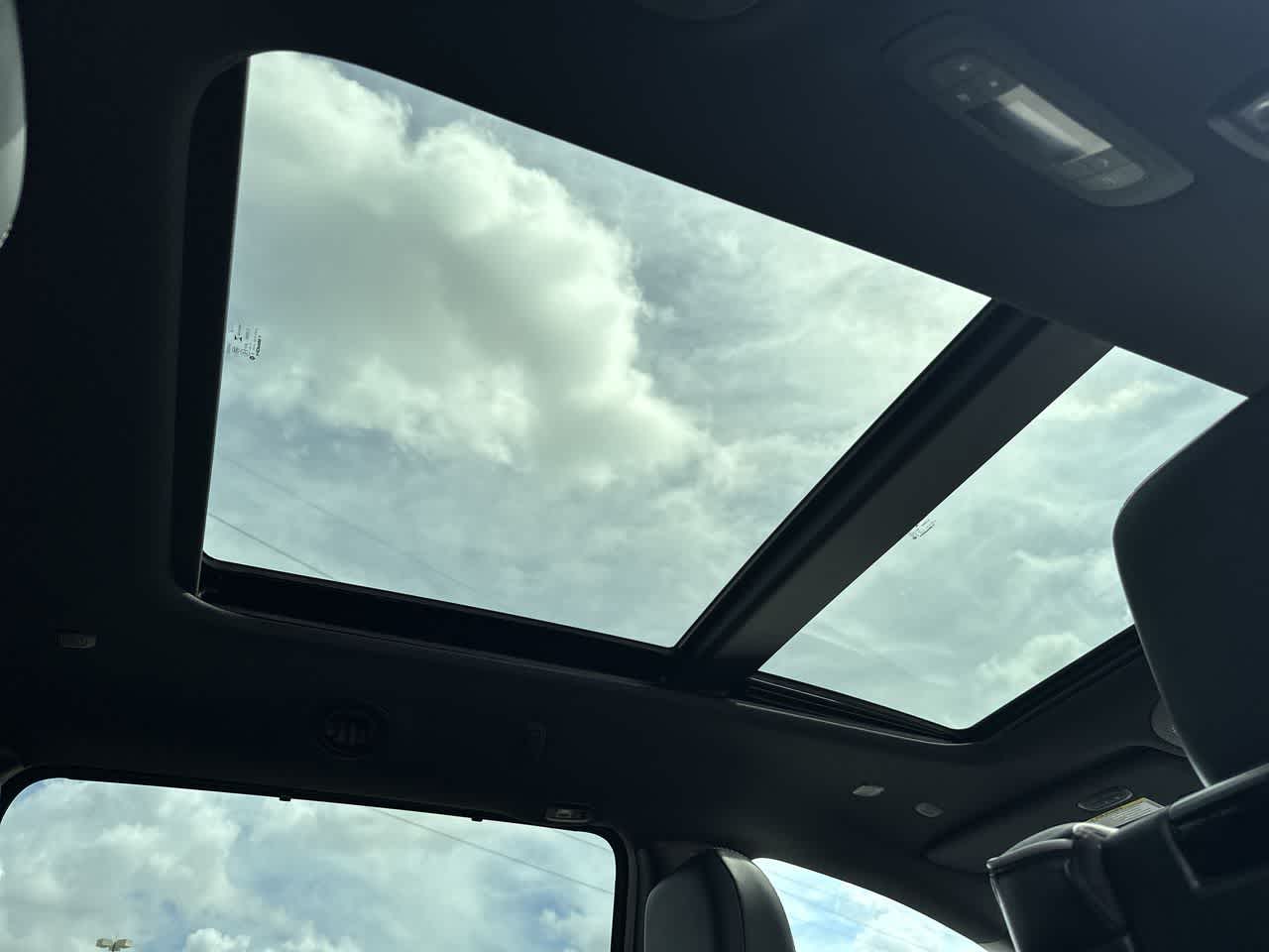 Chrysler Pacifica Hybrid Limited 2022