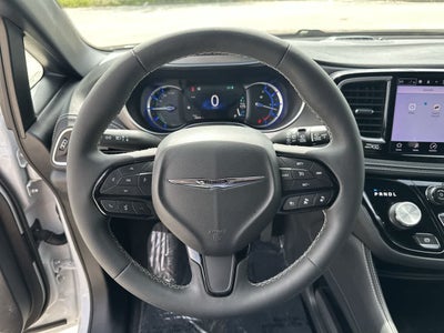 Chrysler Pacifica Hybrid Limited 2022