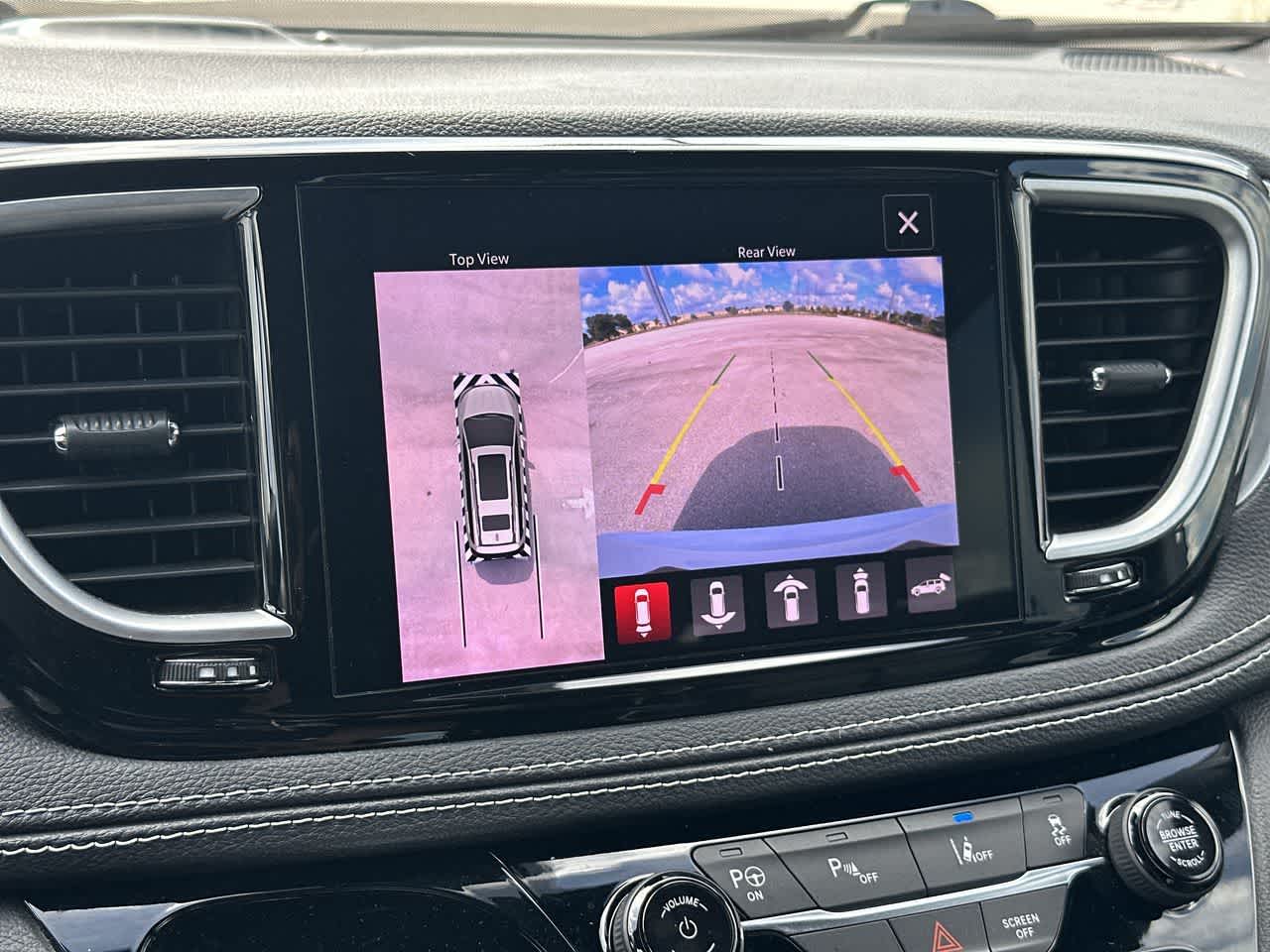 Chrysler Pacifica Hybrid Limited 2022