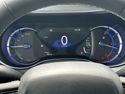 Chrysler Pacifica Hybrid Limited 2022