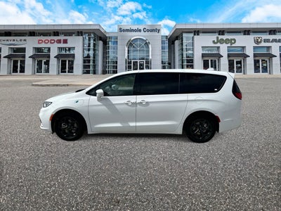 Chrysler Pacifica Hybrid Limited 2022