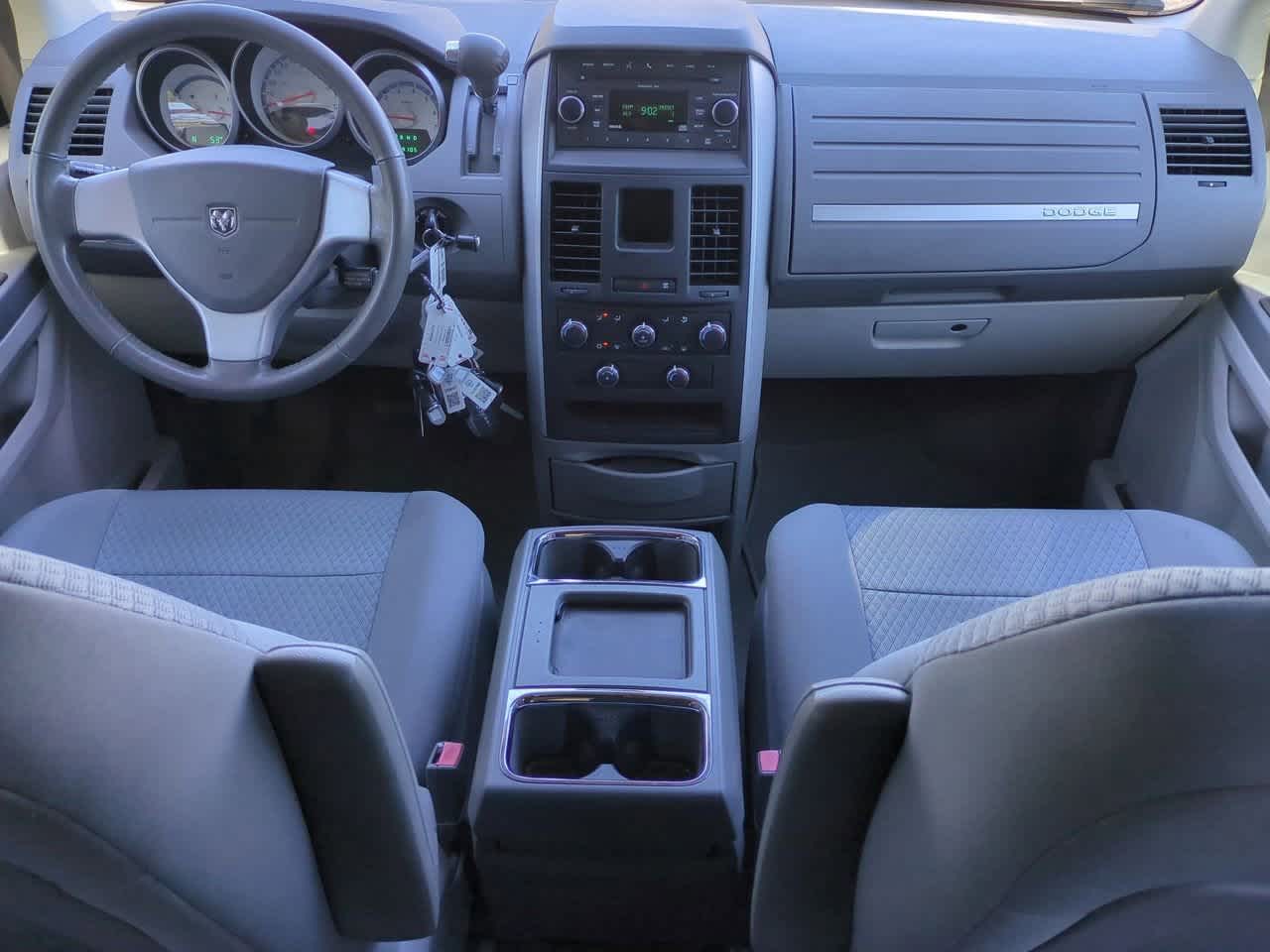 Dodge Grand Caravan Hero 2010