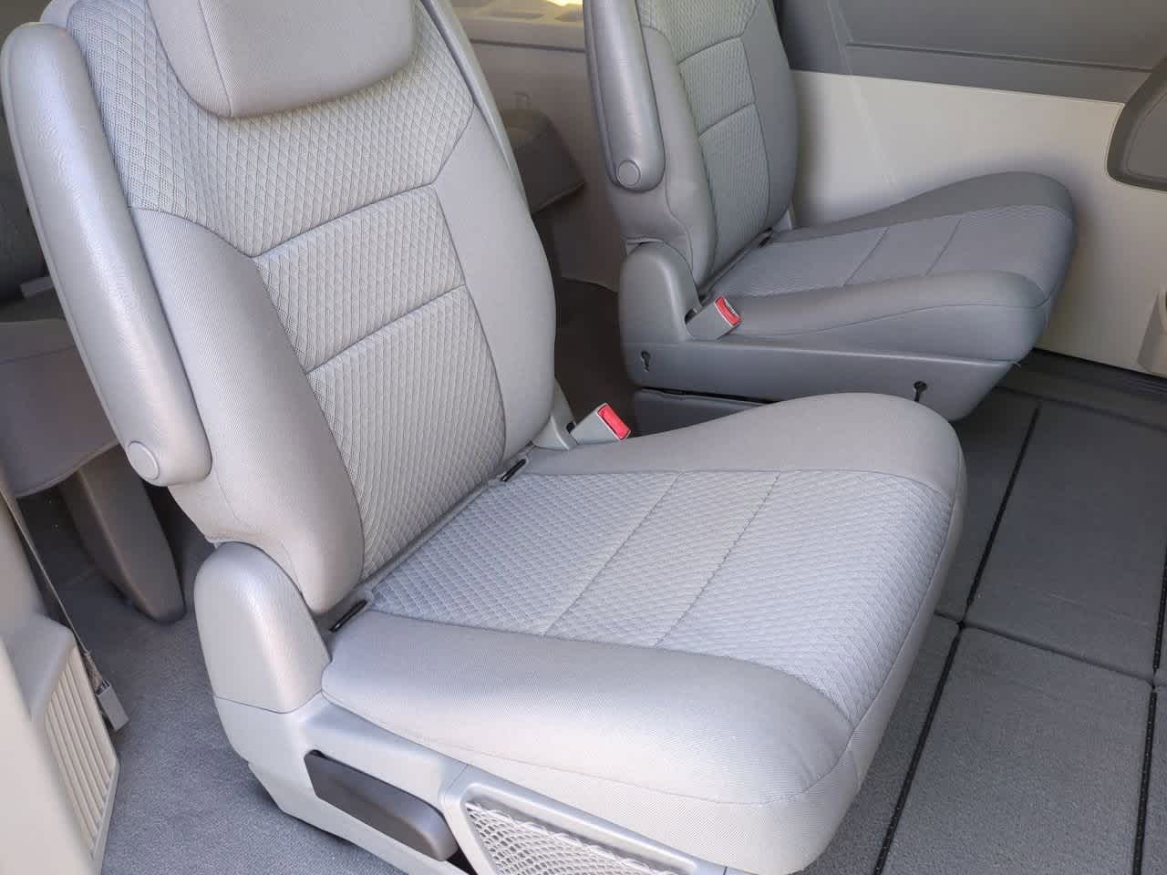 Dodge Grand Caravan Hero 2010